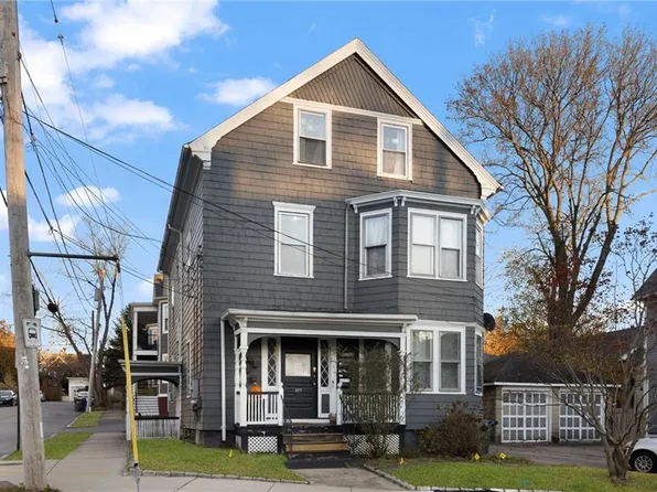 377 Hope St APT 3, Providence, RI 02906