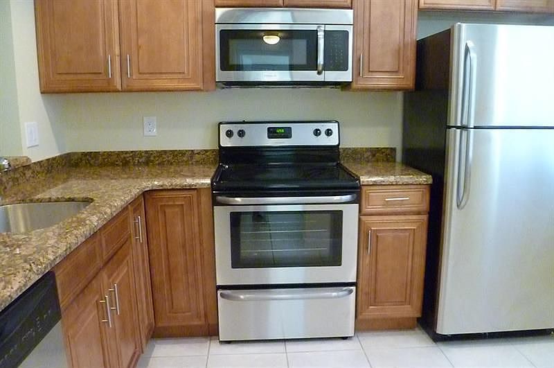 2nd image of 21955 Tidewater Ter APT 205