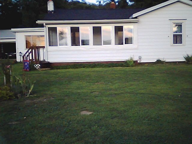 2nd image of 2042 Cliff Run Rd