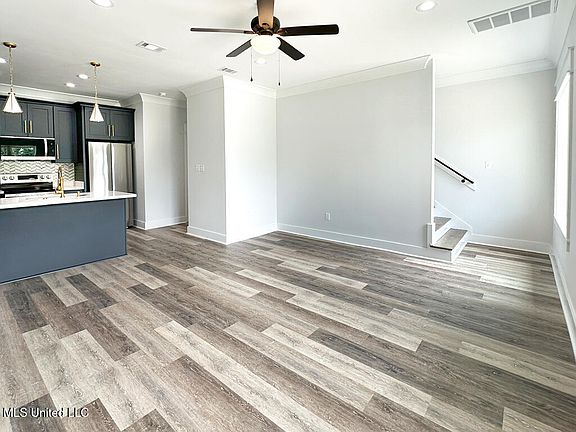 2nd image of 10152 Seymour Ave #A