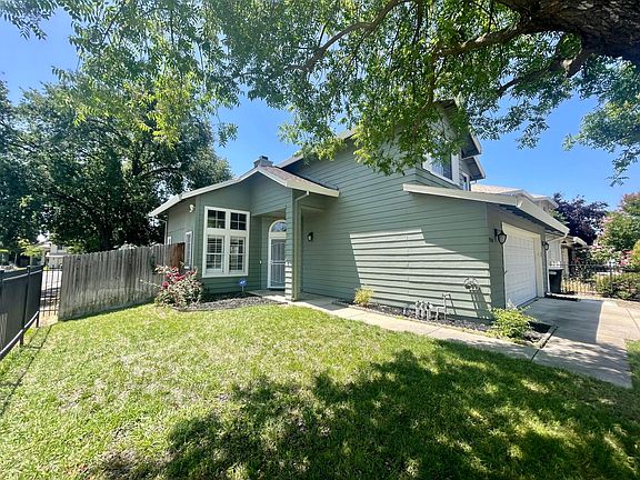 2nd image of 3948 Diane Dr