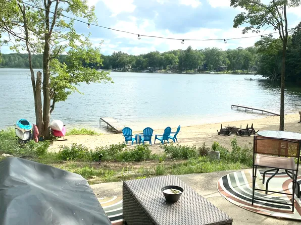 680 Bass Lake Rd, Traverse City, MI 49685