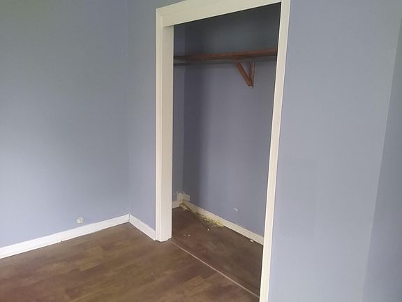 3rd image of 1210 Houston Ave