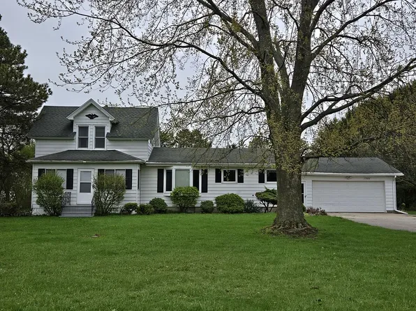 1305 S Gera Rd, Frankenmuth, MI 48734