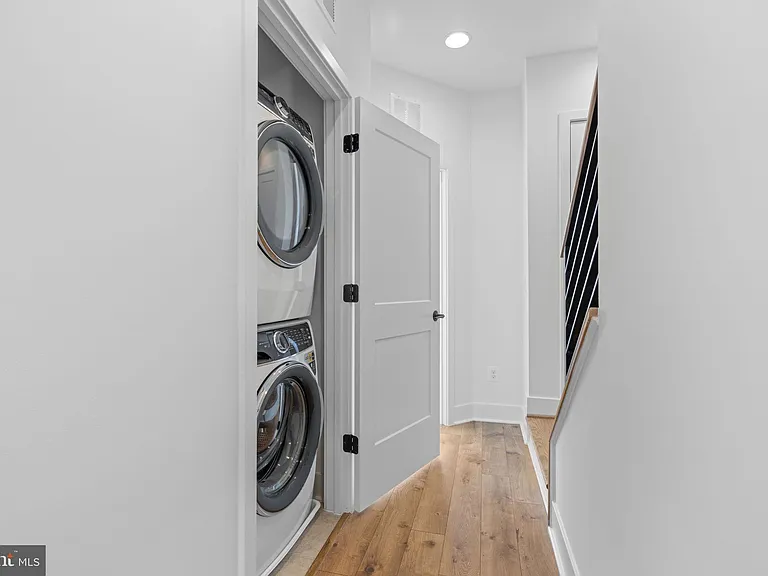 3104 Camber Pl — Photo 11