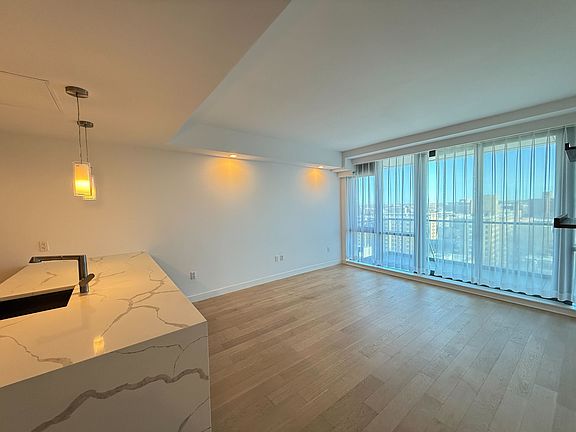 5th image of 33-66 Farrington St Unit 10E