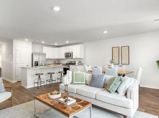 936 Long Bluff Rd, Summerville, SC 29486