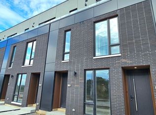 230 Ellis Ave, Saint Catharines, ON L2P 0E6
