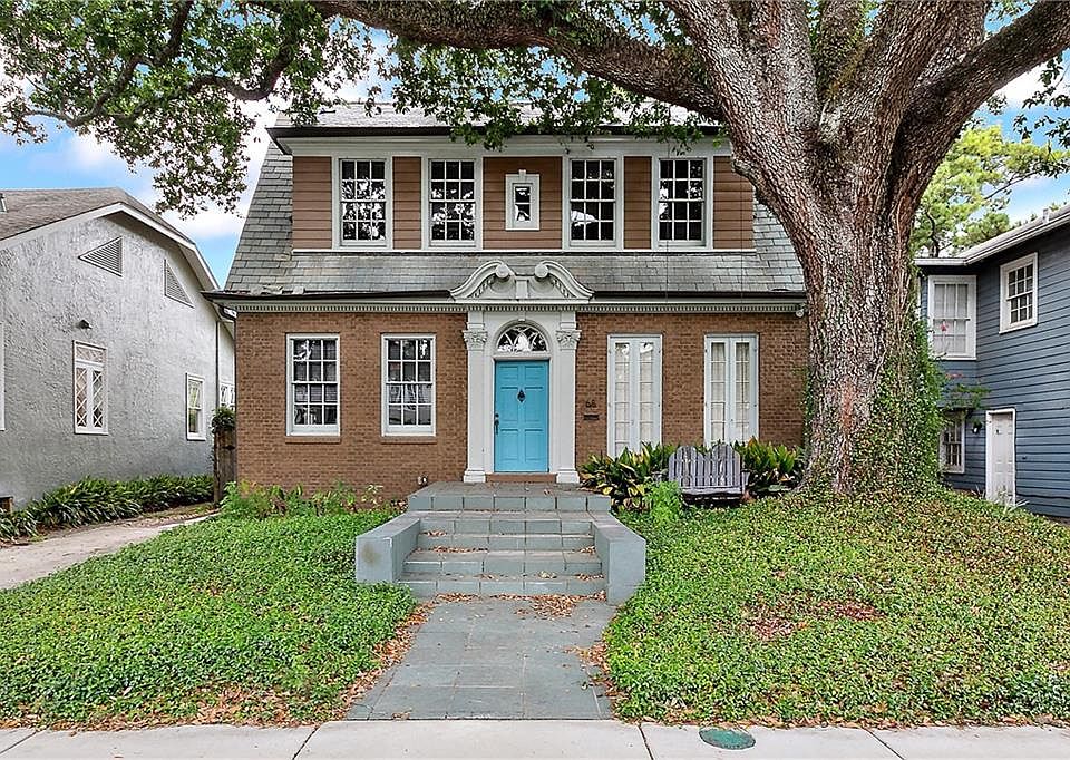 1st image of 68 Versailles Blvd