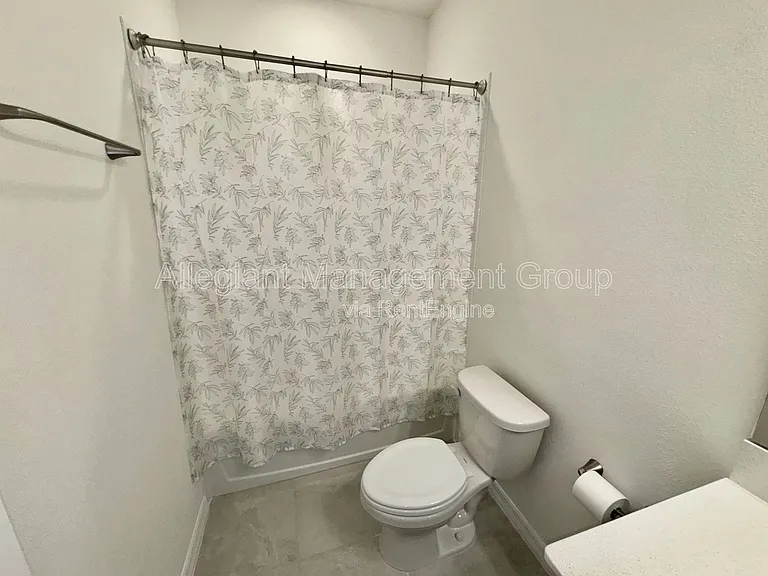 4570 Small Creek Rd — Photo 25