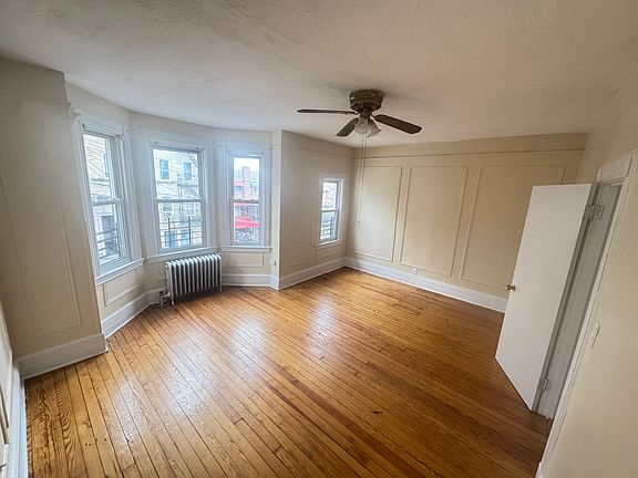 4th image of 655 E 227th St Floor 2