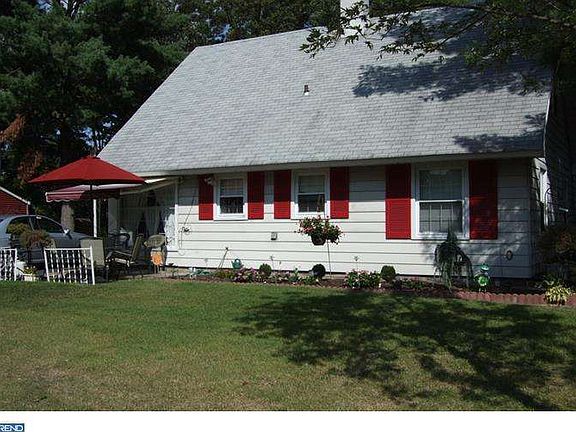 3rd image of 5 Balfour Ln