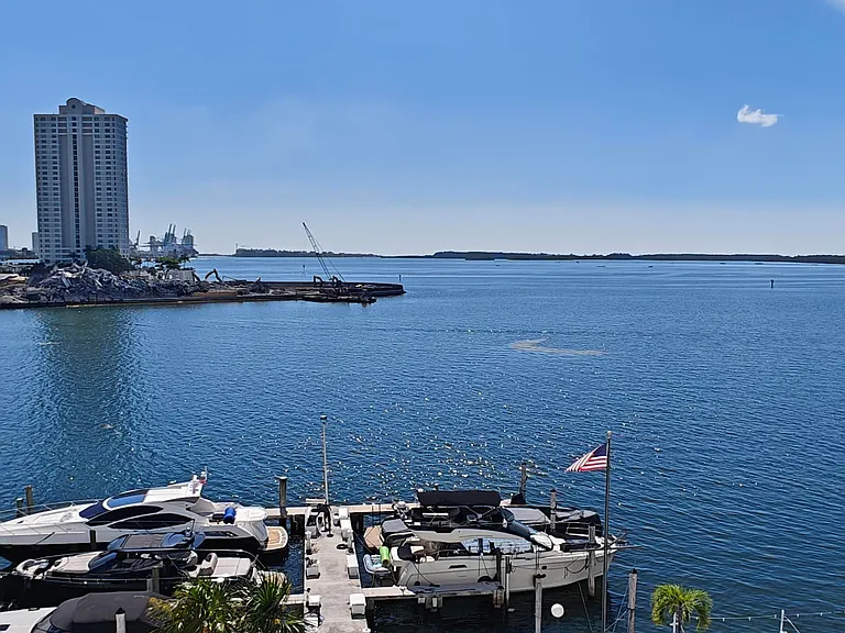 905 Brickell Bay Dr #630 — Photo 1