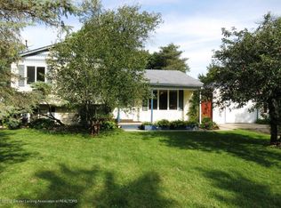 343 Oakwood Ln, Perry, MI 48872