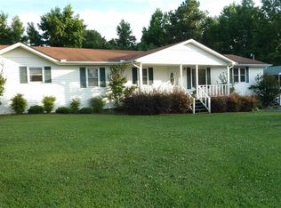 17180 Natchez Trace Rd, Lexington, TN 38351