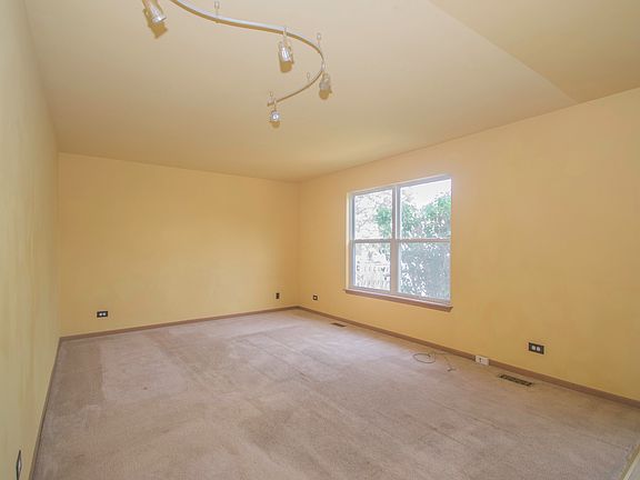 5th image of 119 S Springside Dr
