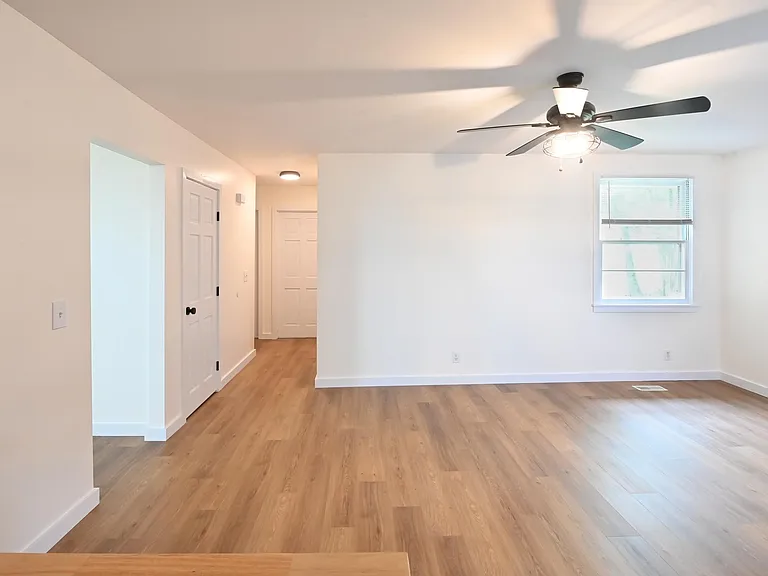 2805 Galesburg Dr — Photo 5