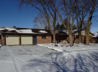 700 22nd Ave, Sheldon, IA 51201