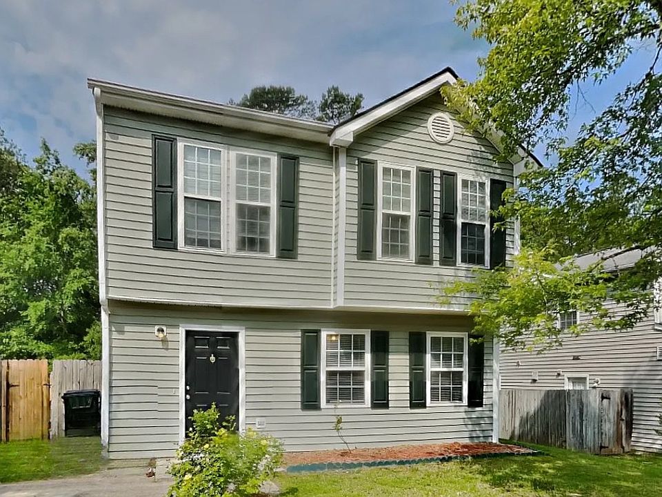 1st image of 215 Gladstone Dr
