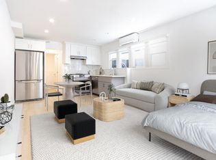 2438 7th St #D704AE494, Santa Monica, CA 90405