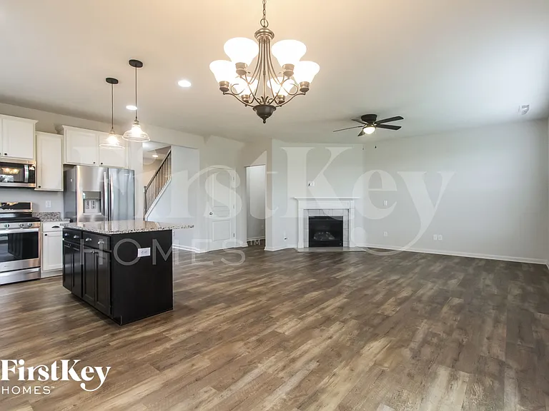 6924 Park Grove Blvd — Photo 4