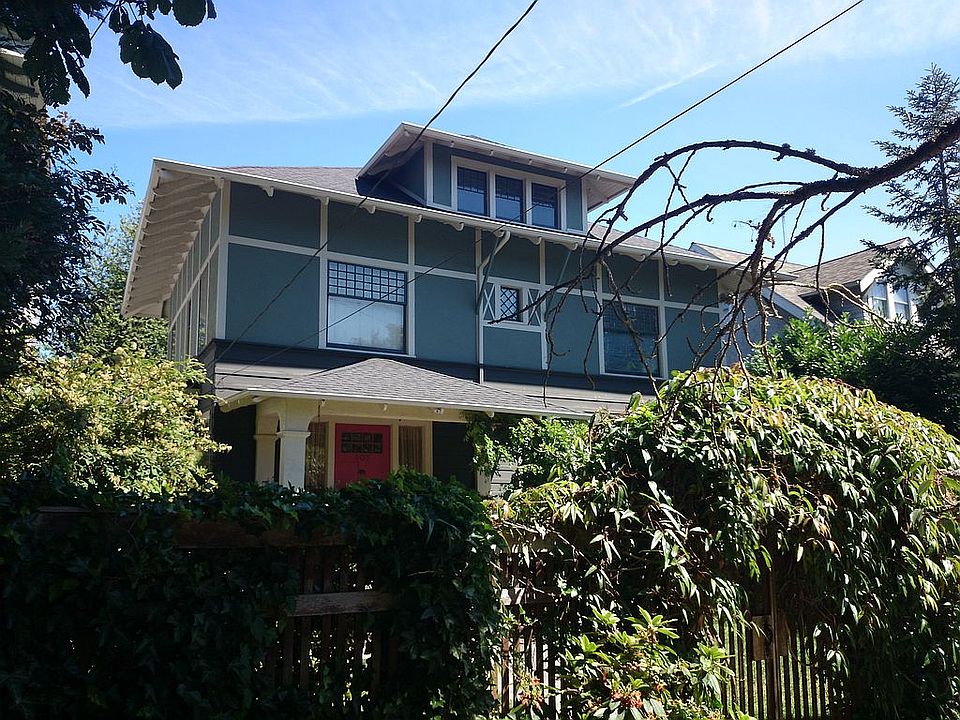 2nd image of 908 E Shelby St