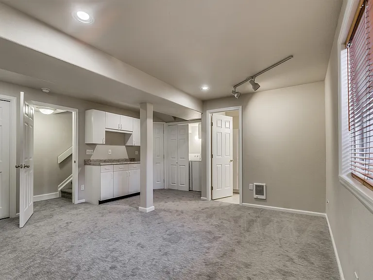 8708 Greengrass Way — Photo 22