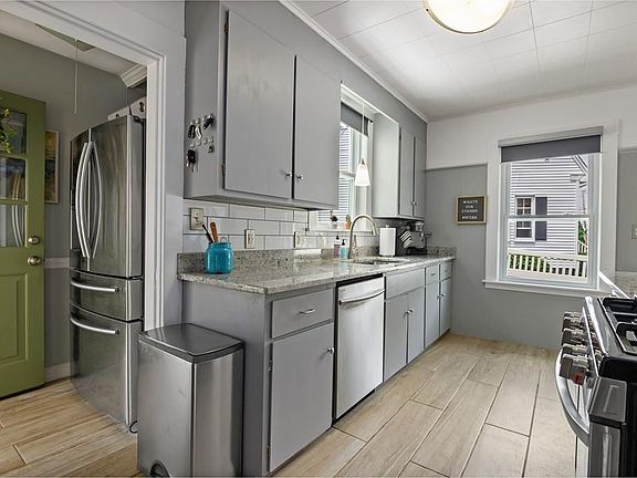 5th image of 48 Margin St #A