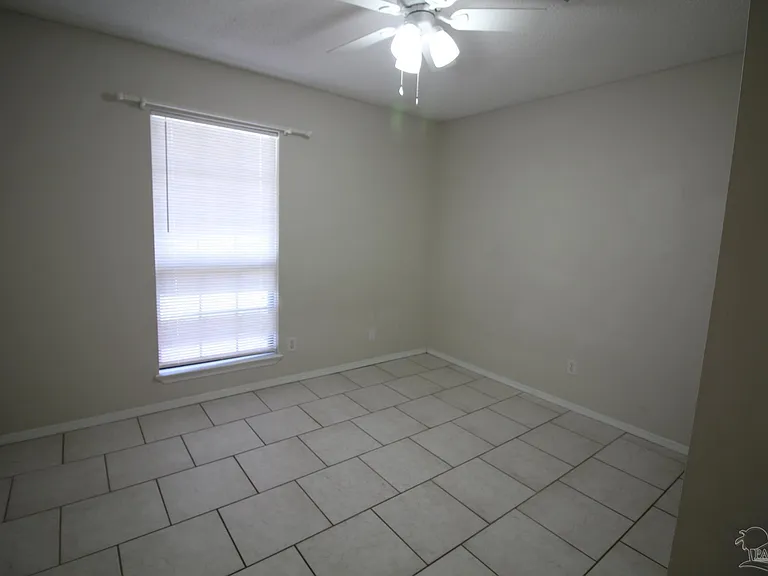 1455 Sanibel Ln — Photo 10