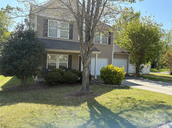 1104 Valley St, Statesville, NC 28677