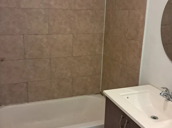 7923 Thompson Rd, Highlands, TX 77562