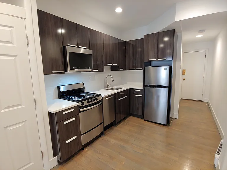 88 W Cedar St #4 — Photo 3