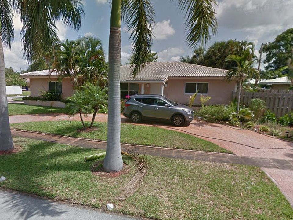 1st image of 1901 NE 52nd St