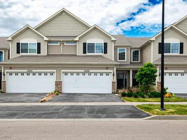 2049 Stuttle Rd, Batavia, IL 60510