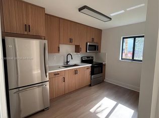 1353 NW 5th St #1, Miami, FL 33125