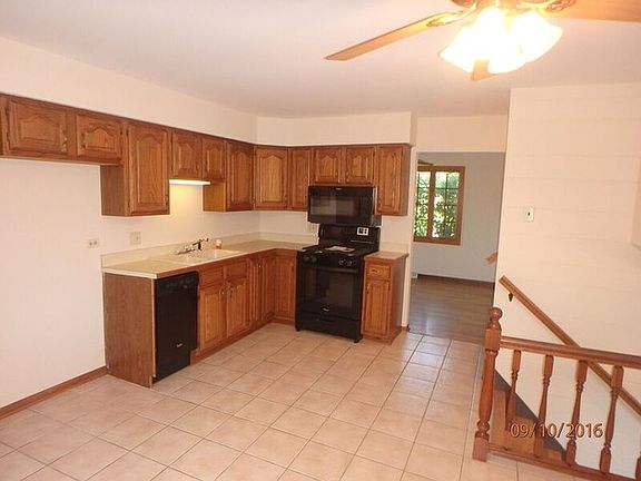 5th image of 6401 182nd St