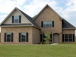 8853 Salt Grass Dr, Pensacola, FL 32526