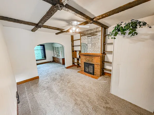 SE - Main & 23rd St N, 2225 Main St #23, La Crosse, WI 54601