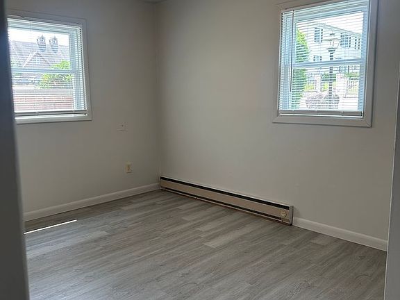 4th image of 125 Berwick Dr #B-129