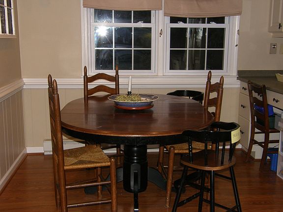 eat in kitchen
