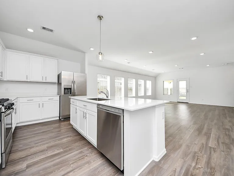 26631 Castiel Dr — Photo 8