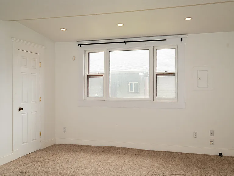 2035 N New Jersey St #1 — Photo 8