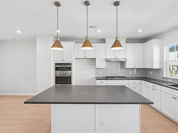 4th image of 1038 Zelkova Ln