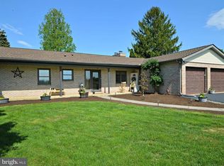 49 Oberholtzer Rd, Elizabethtown, PA 17022