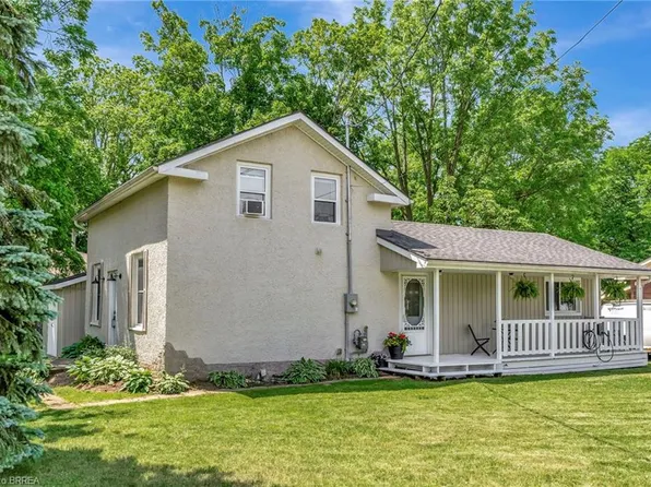 5 Maple Ave N, Brant, ON N0E 1A0