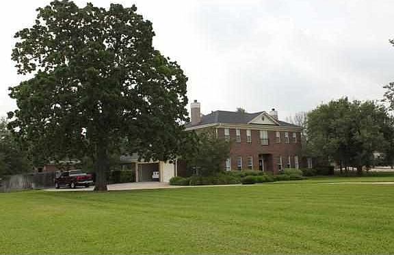 2nd image of 1906 Canyon Springs Dr