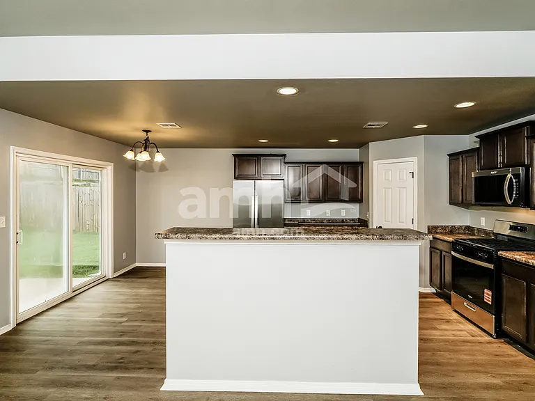 2613 W Huntsville St — Photo 6