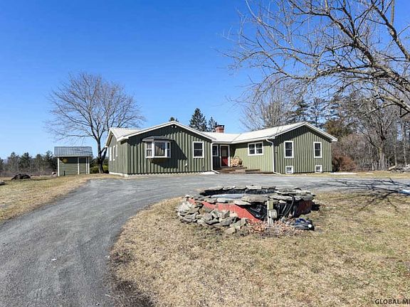 4th image of 575 Maple Avenue Ext