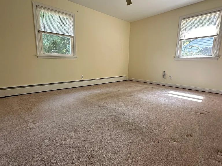 Primary bedroom. 14.5' x 11'