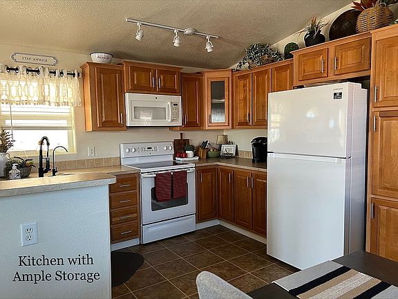 5th image of 9351 E 28th St #185